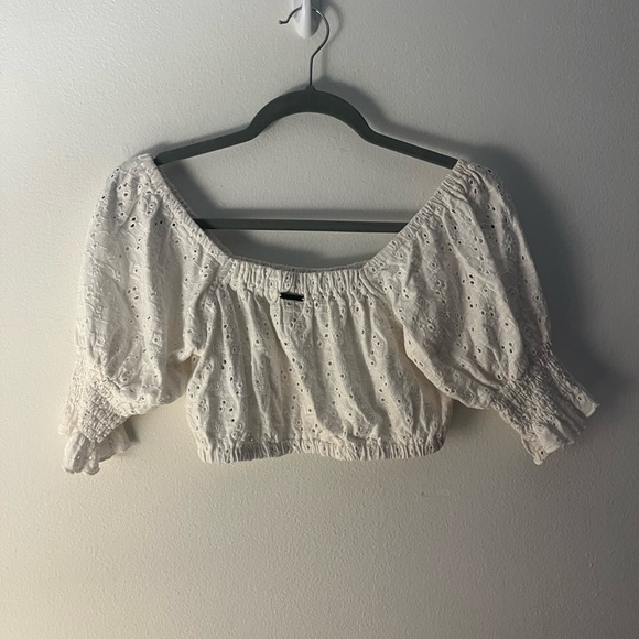 Cropped Blouse - Picture 2 of 2